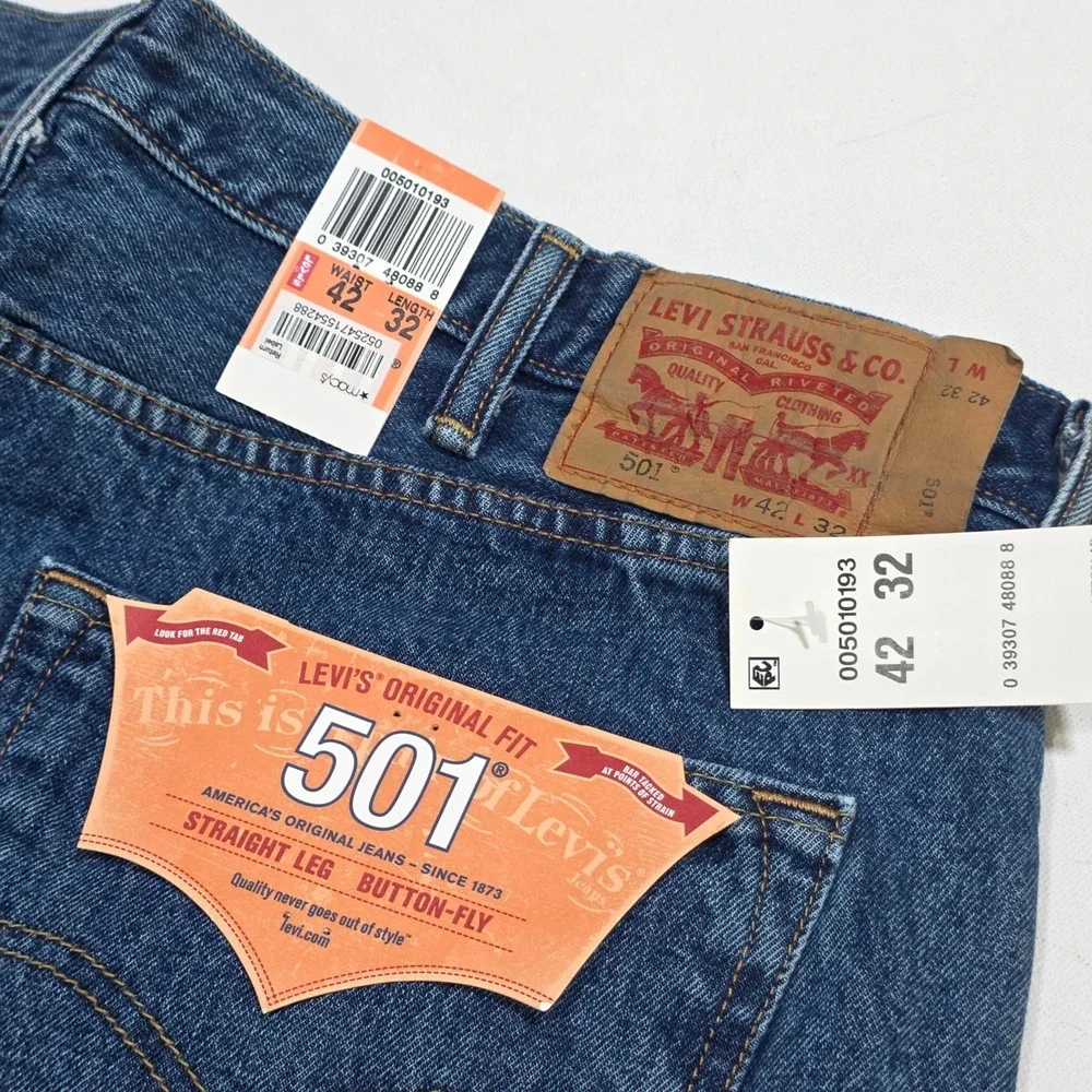 Levi's 501 Original Fit Jeans Mens 42x32 Blue Straight Leg Button Fly 005010193